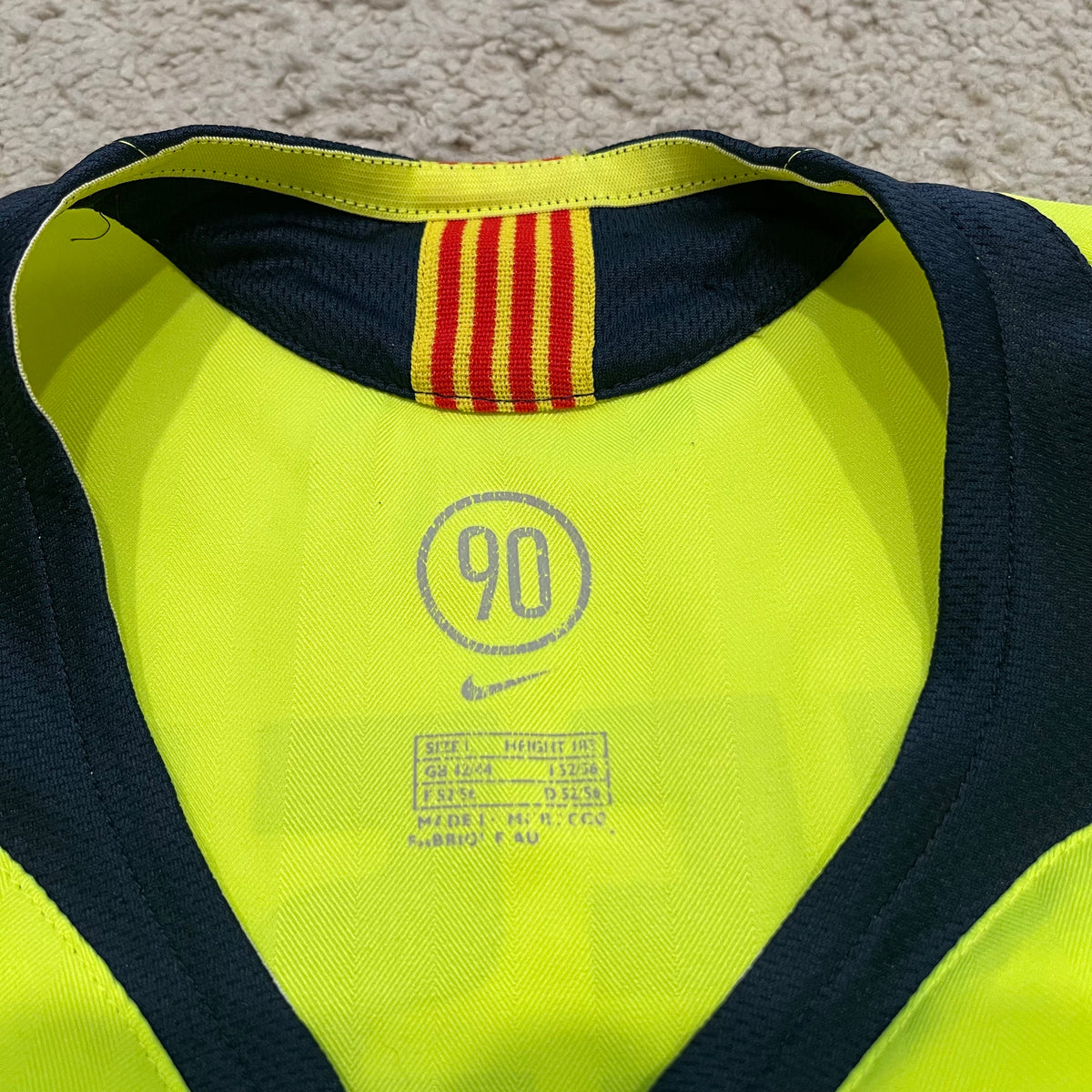 Barcelona 2005/06 away x Messi #30 (L)