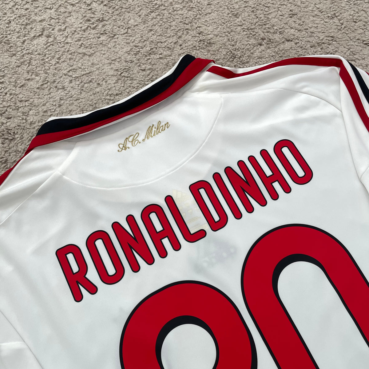 AC Milan 2009/10 away x Ronaldinho #80 (XL)