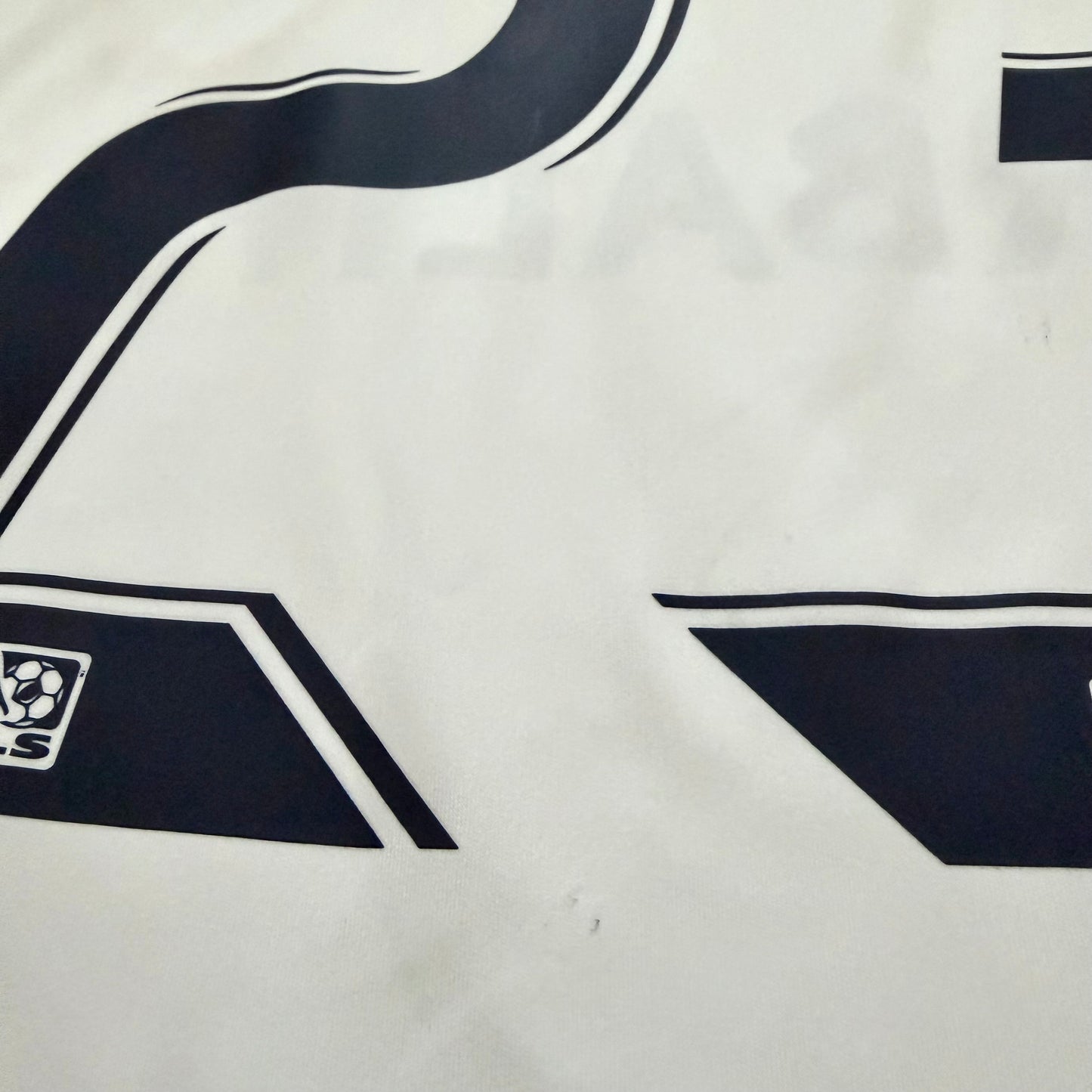 LA Galaxy 2010/11 home x David Beckham #23 (L)