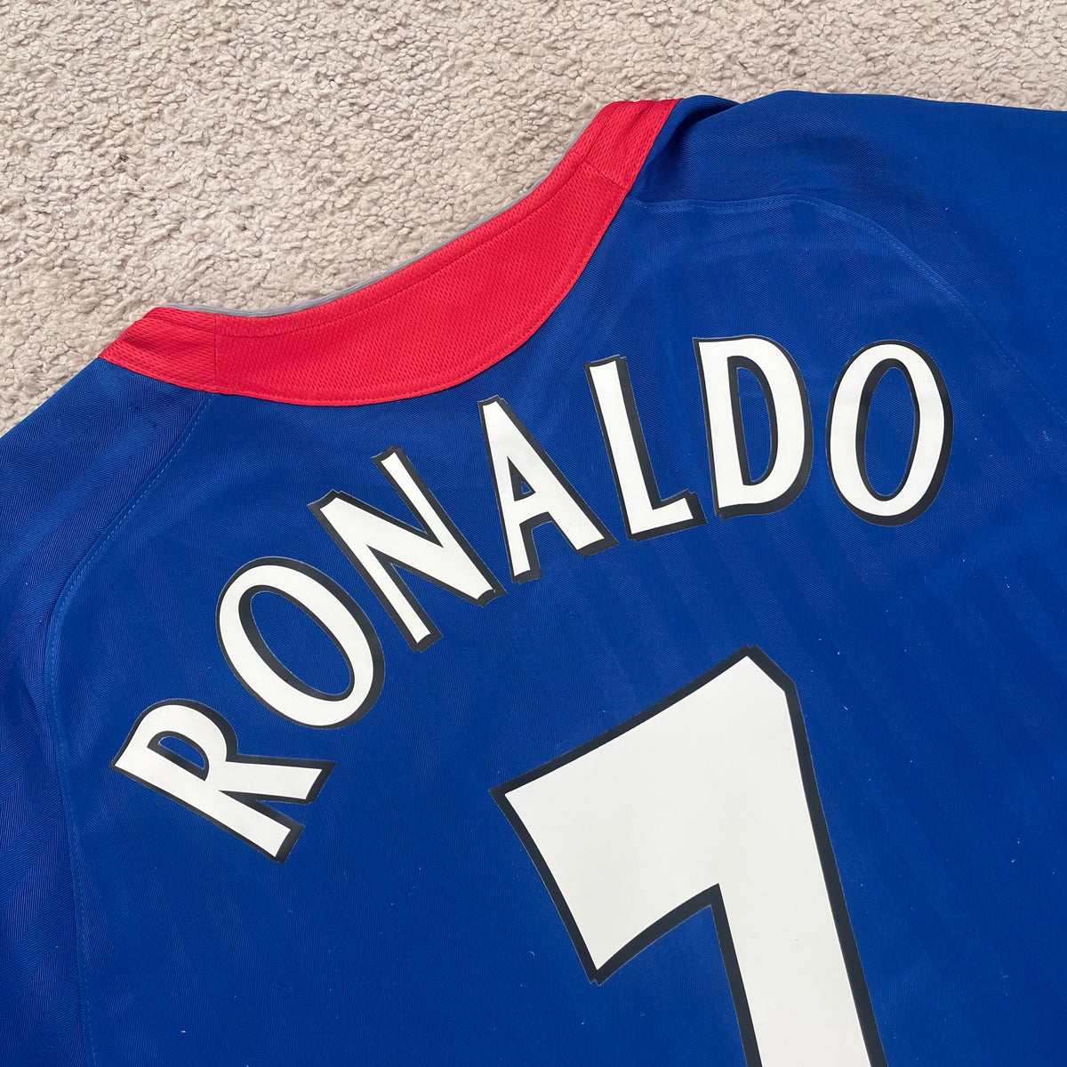 Manchester United 2005/06 away LONG SLEEVES x Cristiano Ronaldo #7 (M) *has some flaws