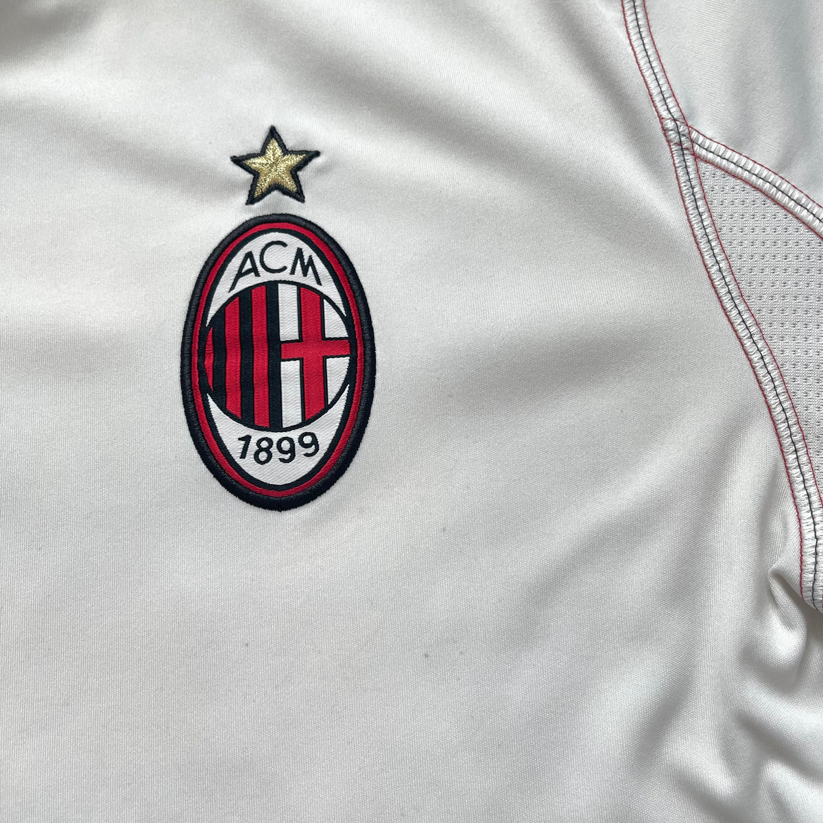 AC Milan 2010/11 away x Ronaldinho #80 (XL)