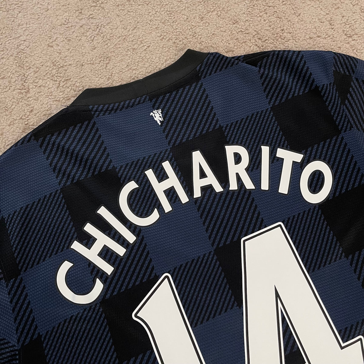 Manchester United 2013/14 away x Chicharito Hernandez #14 (M)