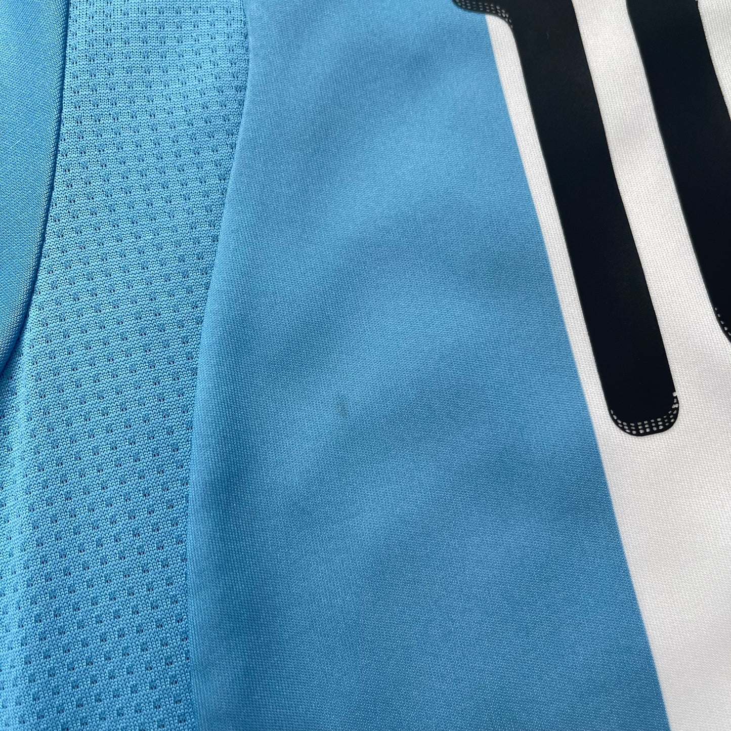 Argentina 2011 Copa America home x Messi #10 (L)