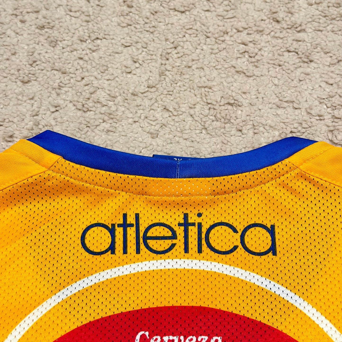 Tigres UANL 2002/03 home (XL) *has some tiny holes in the back