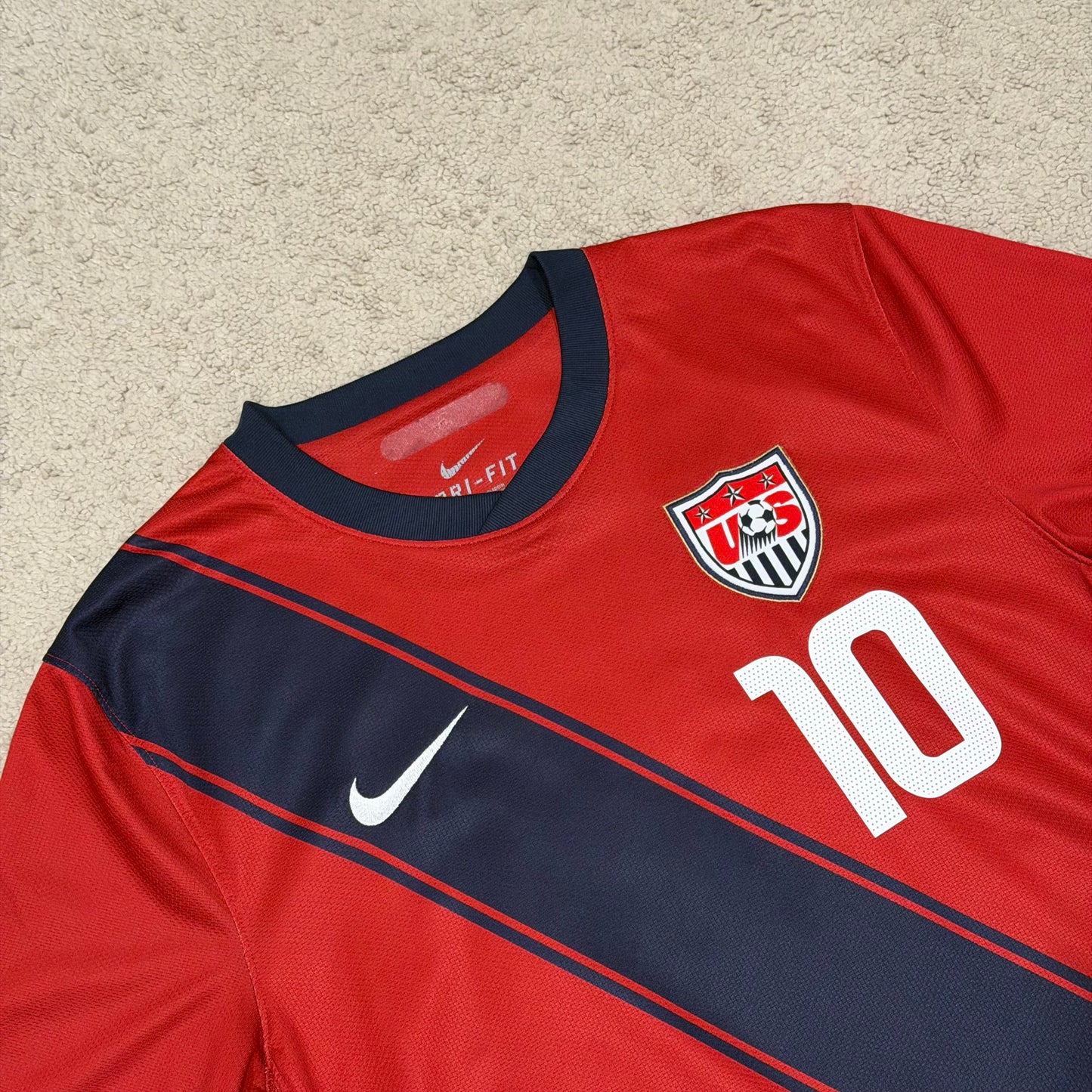 USA 2011/12 away x Landon Donovan #10 (L)