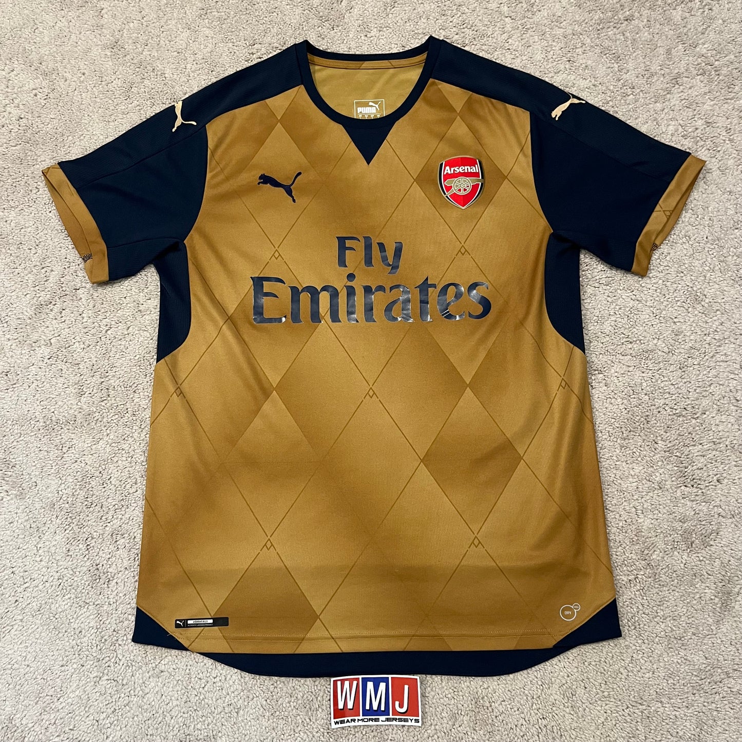 Arsenal 2015/16 away x Mesut Özil #11 (L)