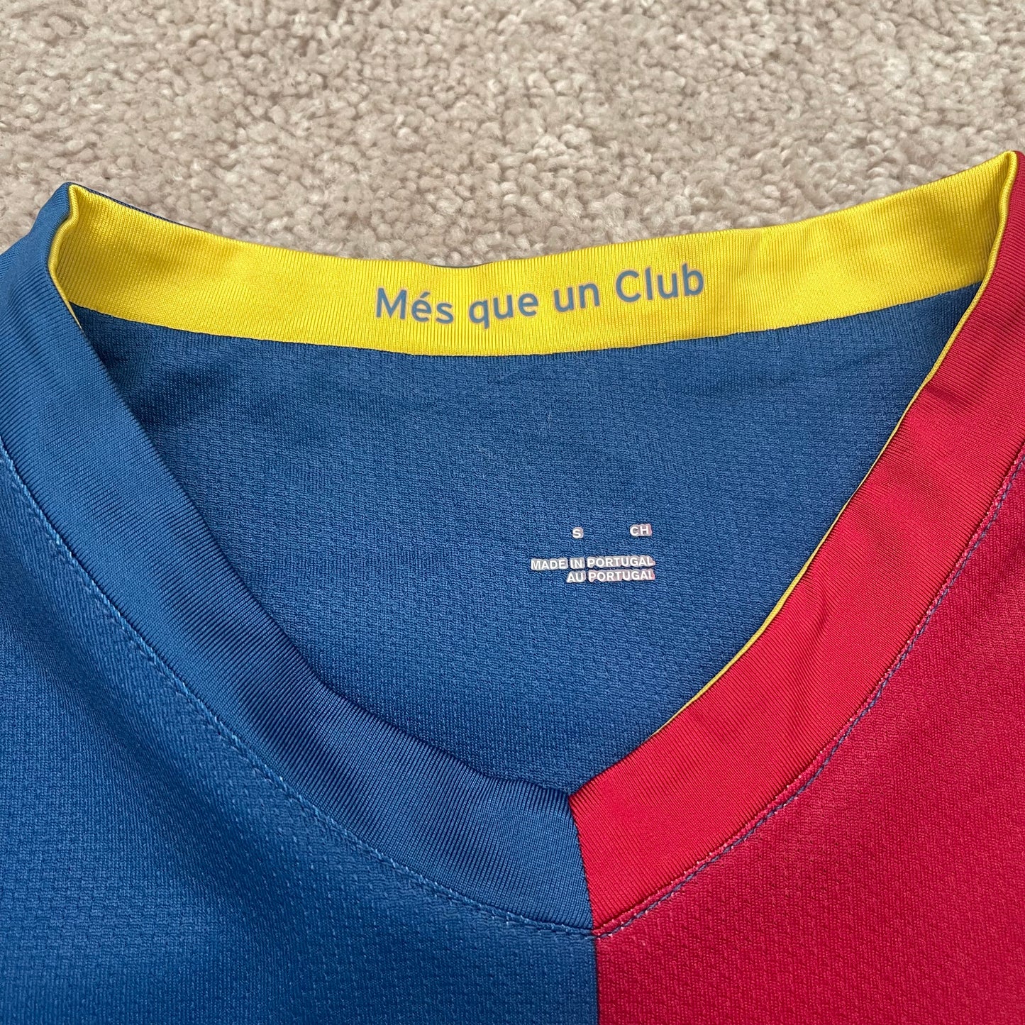 Barcelona 2006/07 home x Messi #19 (S) *tiny holes