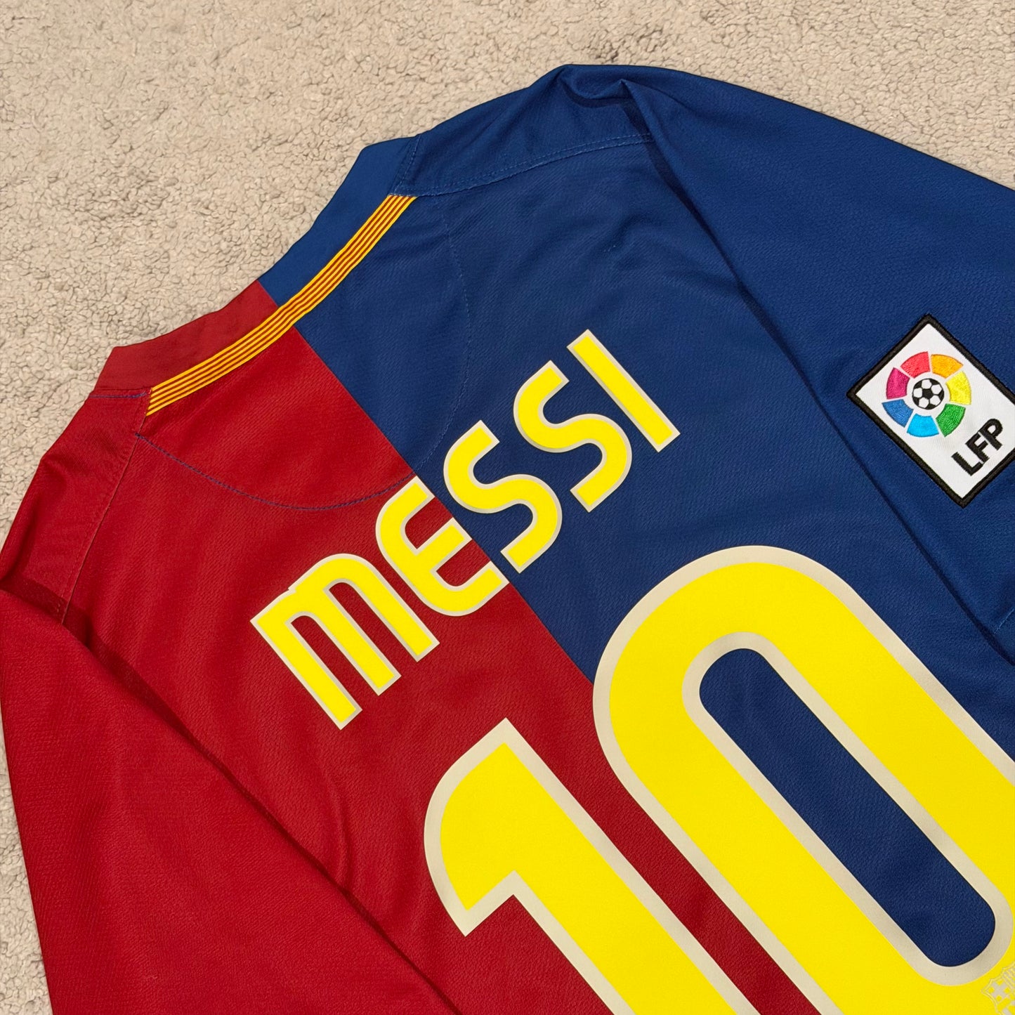 Barcelona 2008/09 home x Messi #10 (L)