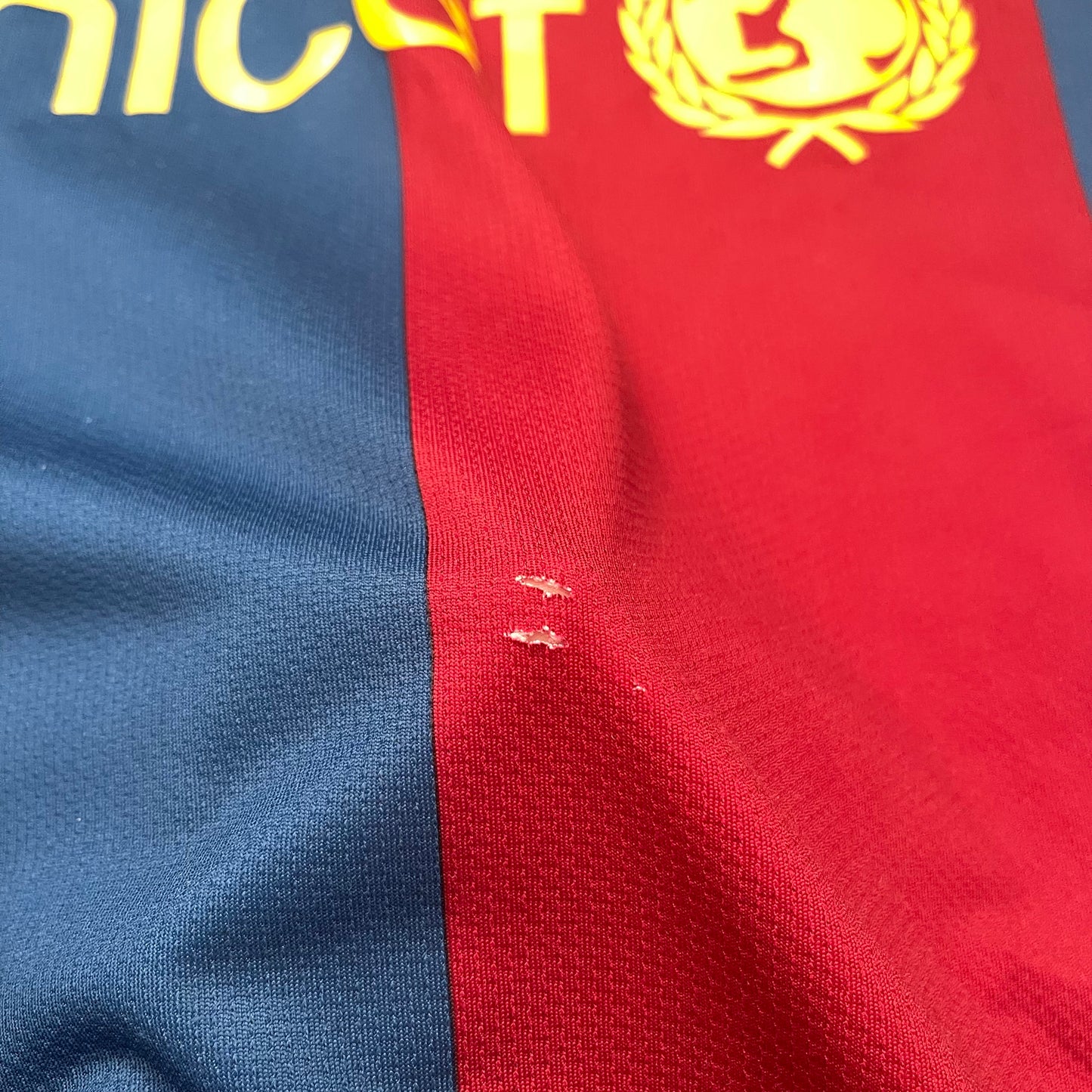 Barcelona 2006/07 home x Messi #19 (S) *tiny holes