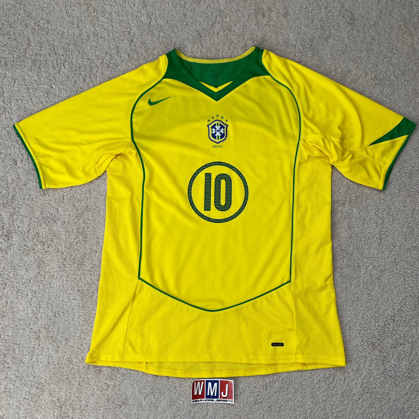 Brazil 2004 Copa America home x Ronaldinho #10 (XL)