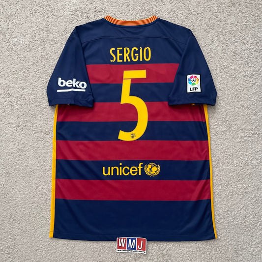 Barcelona 2015/16 home x Sergio Busquets #5 (L)