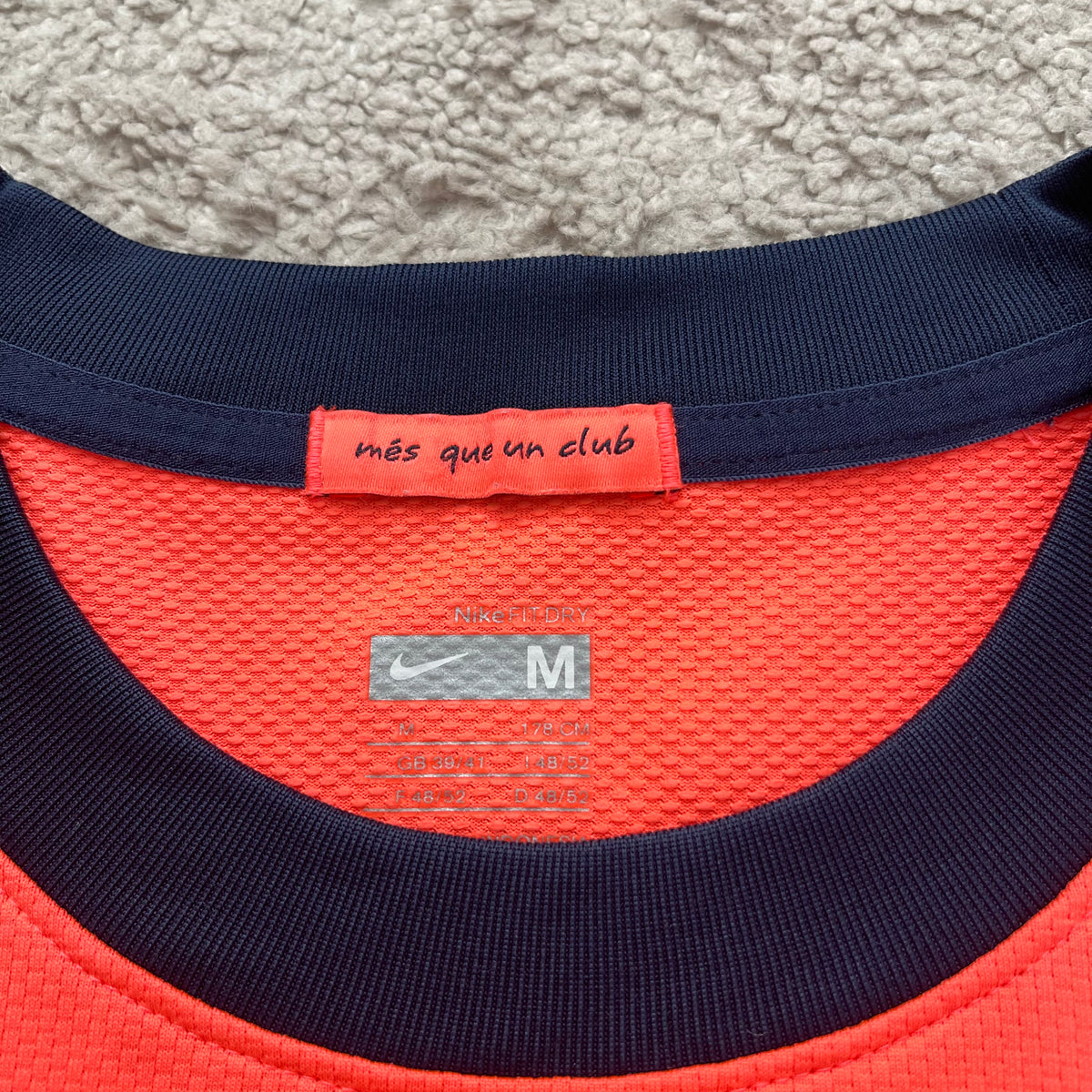 Barcelona 2009/10 away x Messi #10 (M)