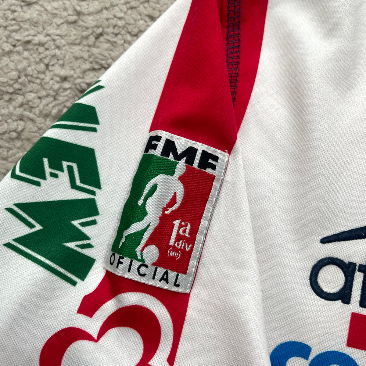 Chivas de Guadalajara 2002/03 home #20 (S)
