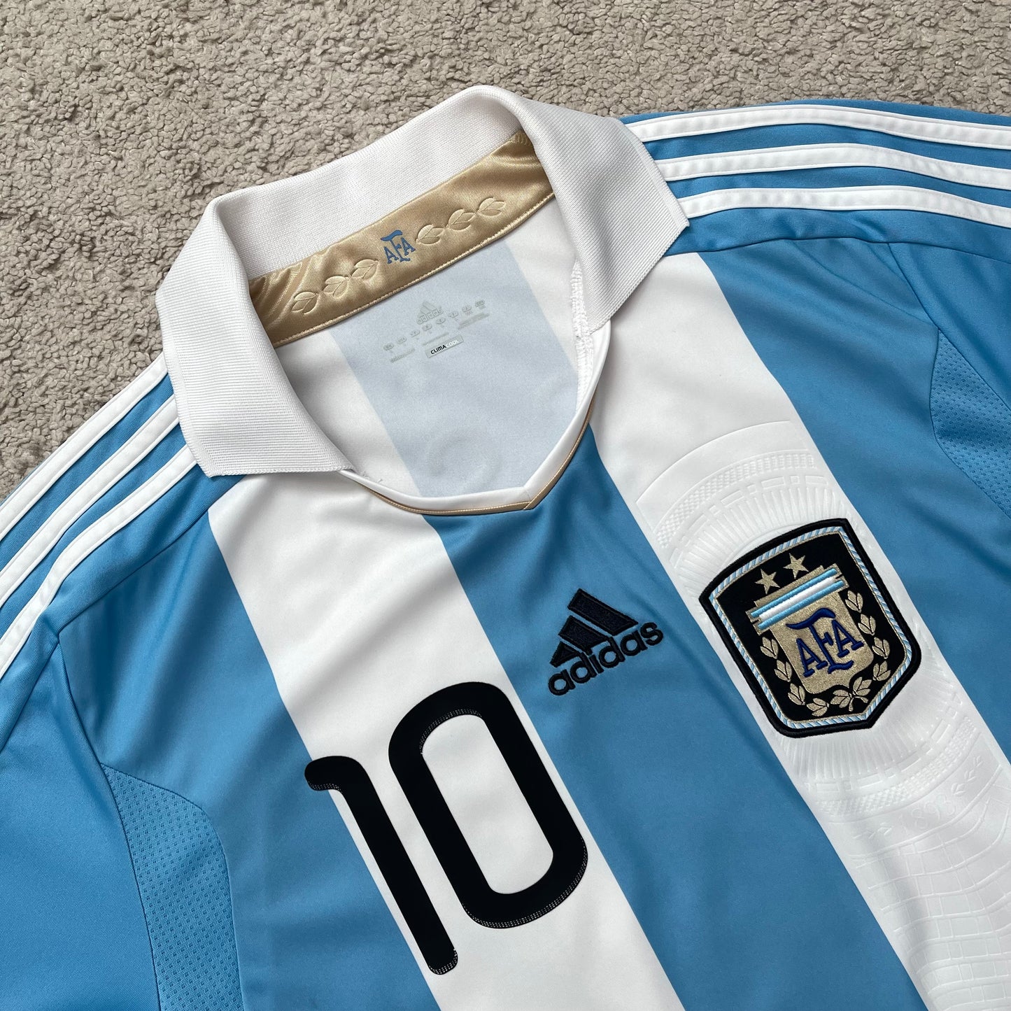 Argentina 2011 Copa America home x Messi #10 (L)