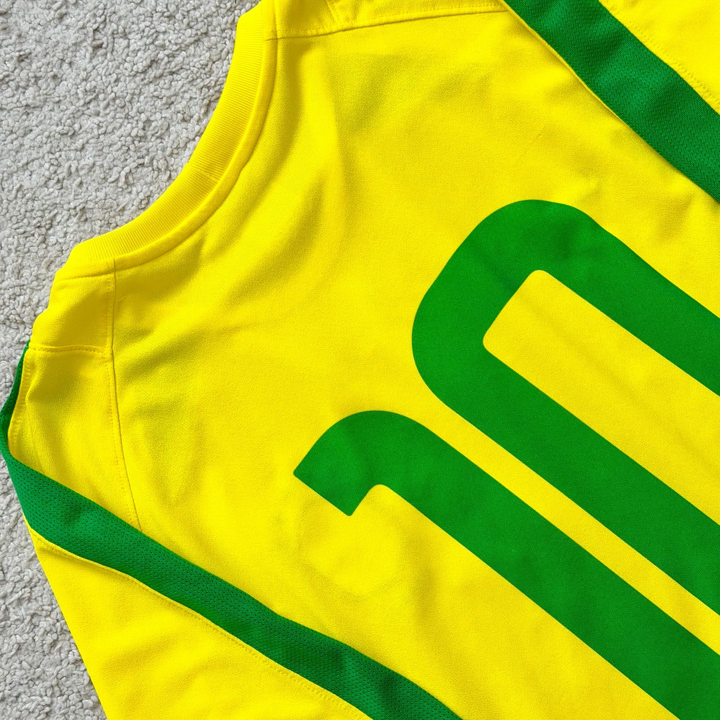 Brazil 2002 World Cup home #10 (S, fits like M)