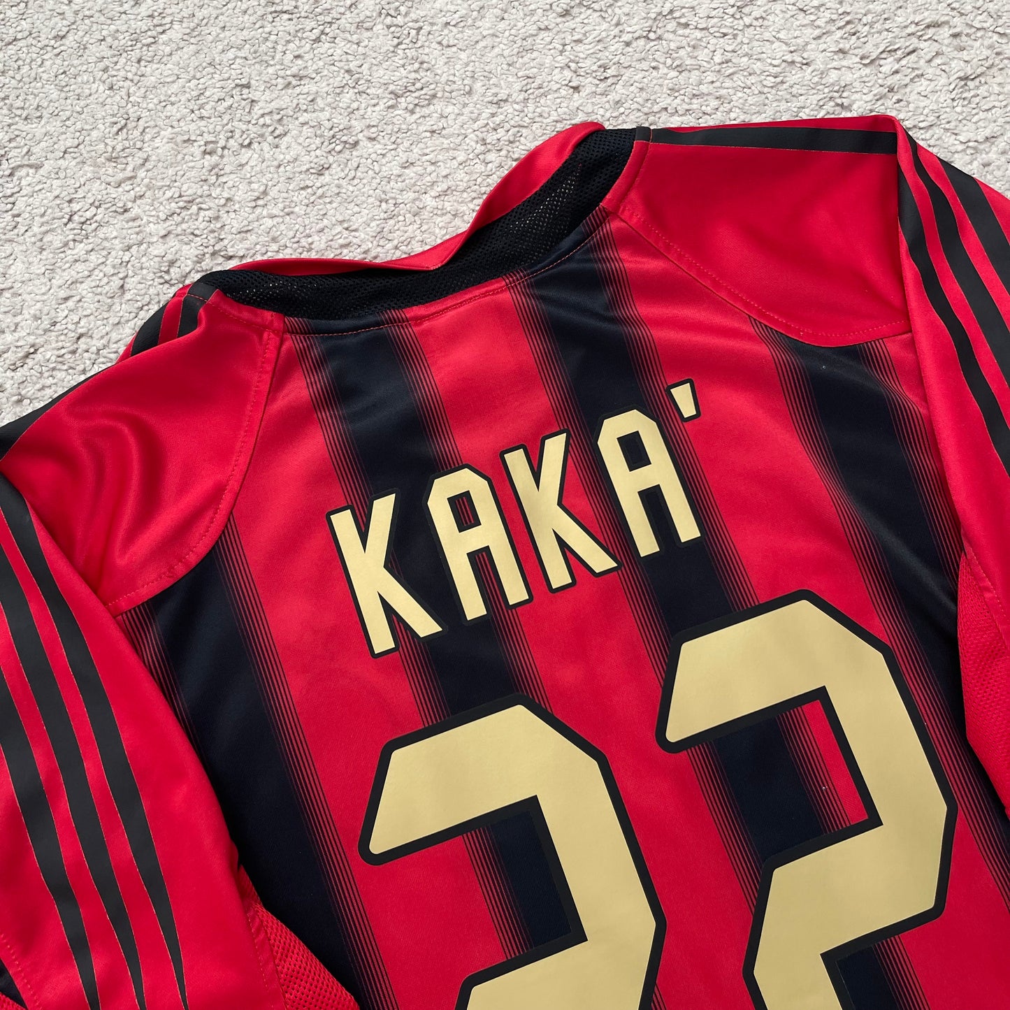 AC Milan 2004/05 home x Ricardo Kaká #22 (L)