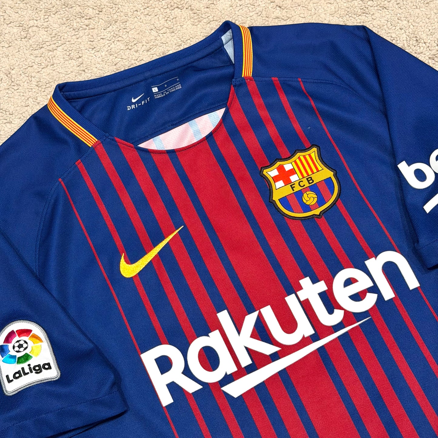Barcelona 2017/18 home x Andres Iniesta INFINITO SPECIAL EDITION (L)