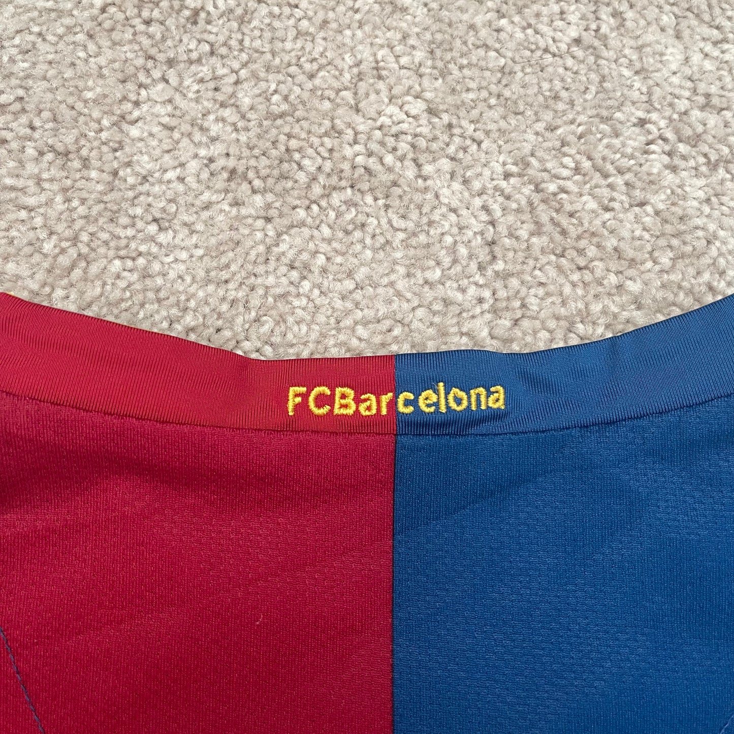 Barcelona 2006/07 home x Messi #19 (S) *tiny holes