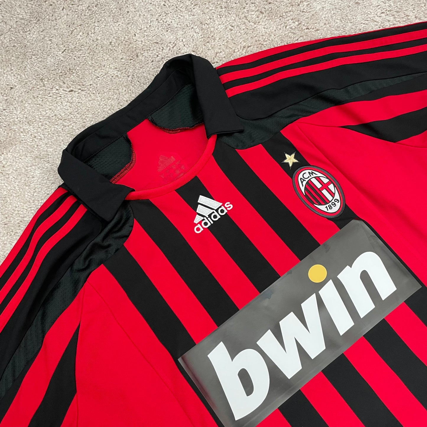 AC Milan 2007/08 home x Ricardo Kaká #22 (L)