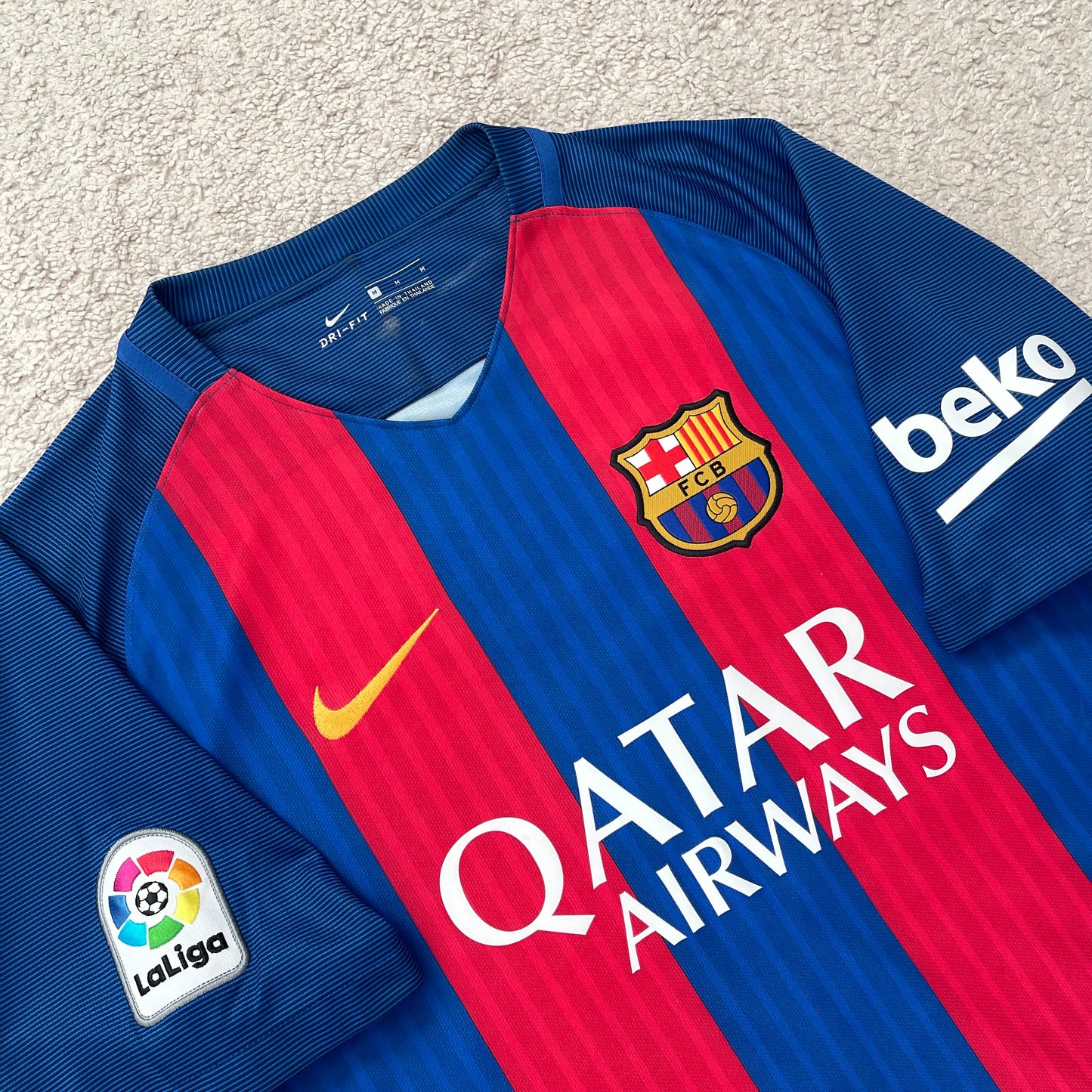 Barcelona 2016/17 home x Neymar Jr #11 (M)