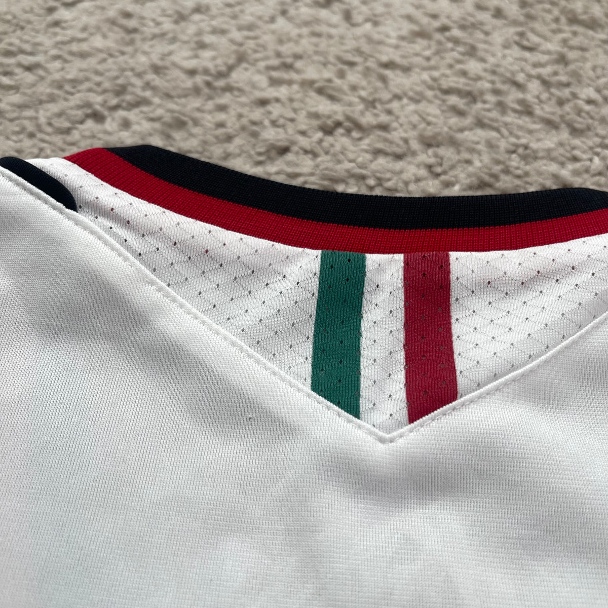 AC Milan 2013/14 away x Ricardo Kaká #22 (XL)