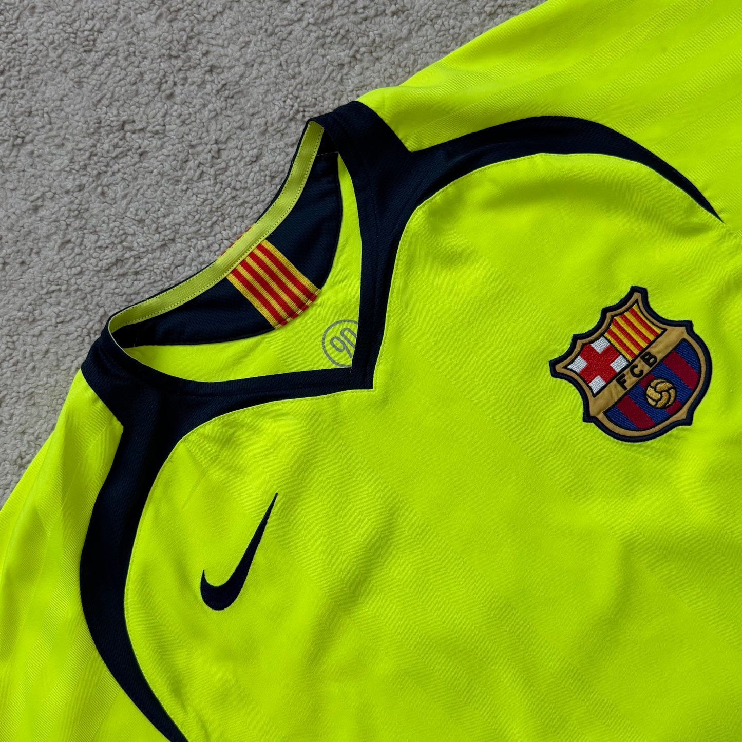 Barcelona 2005/06 away x Ronaldinho #10 (S)