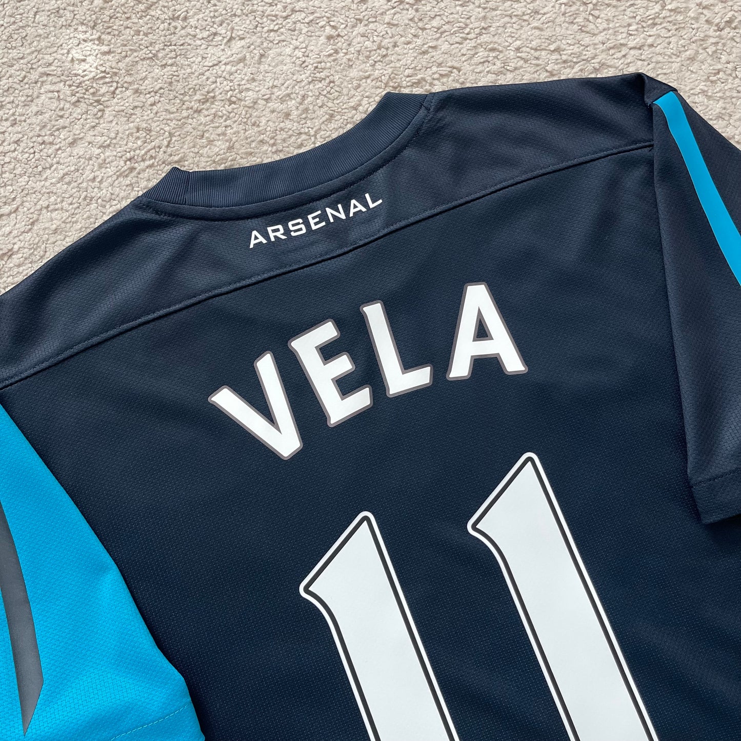 Arsenal 2011/12 away 125th Anniversary x Carlos Vela #11 (M)