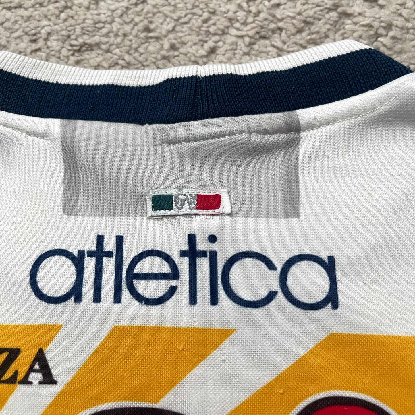 Pachuca 2001/02 away (L)