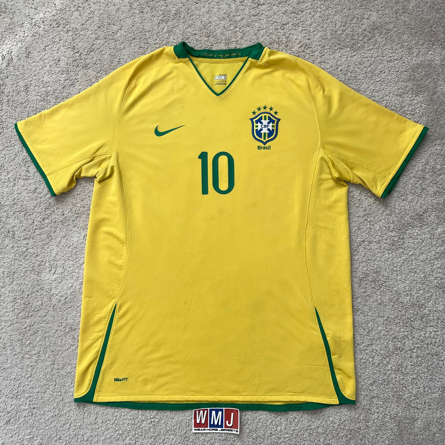 Brazil 2008/2009/2010 home x Ronaldinho #10 (XL) *has some tiny holes