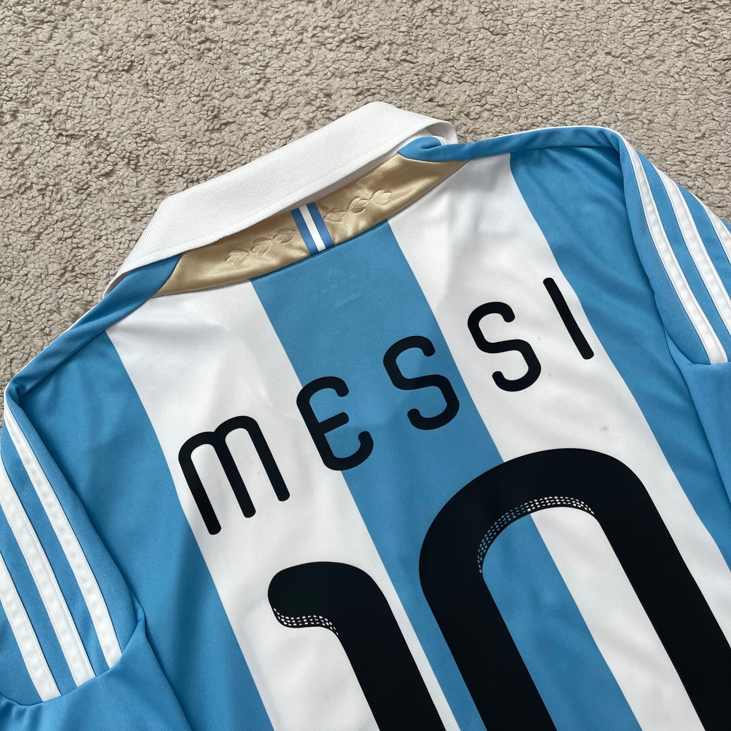 Argentina 2011 Copa America home x Messi #10 (L)