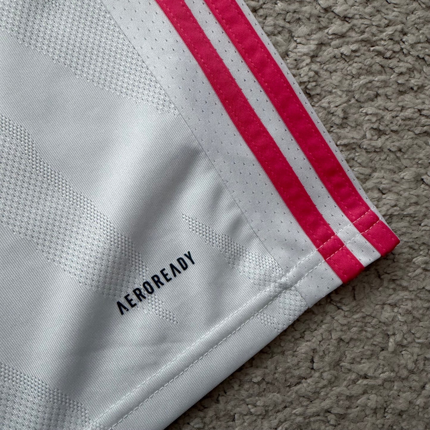 Real Madrid 2020/21 home x Vinicius Jr #20 (M)