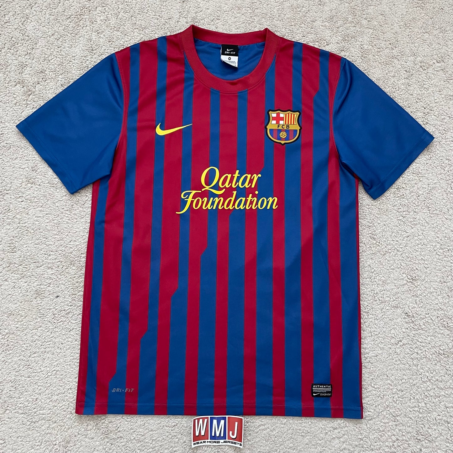 Barcelona 2011/12 home x Andres Iniesta #8 (M)