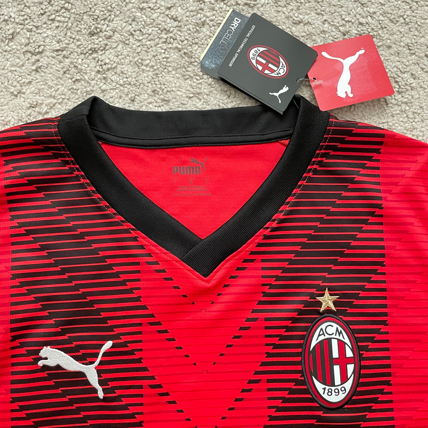 AC Milan 2023/24 home x Christian Pulisic #11 (L) *BRAND NEW WITH TAGS