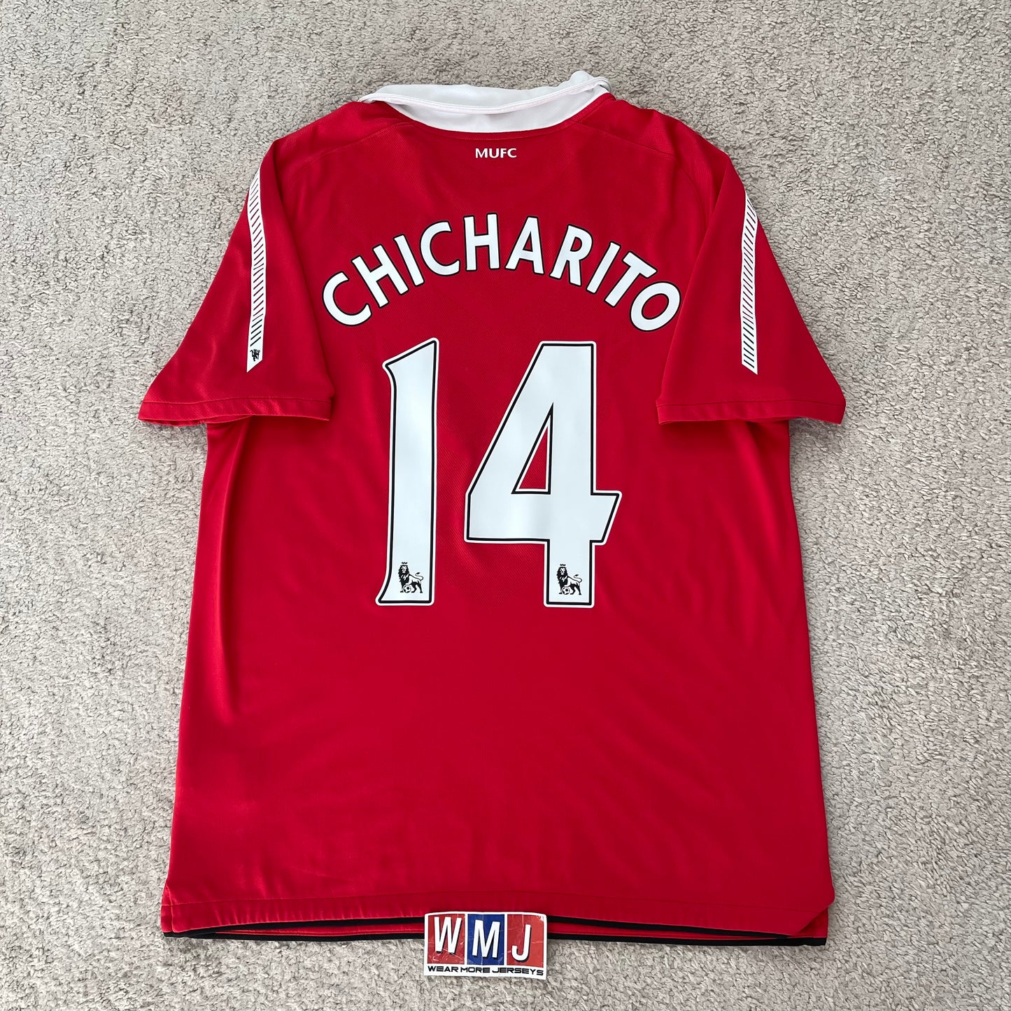 Manchester United 2010/11 home x Chicharito Hernandez #14 (L)
