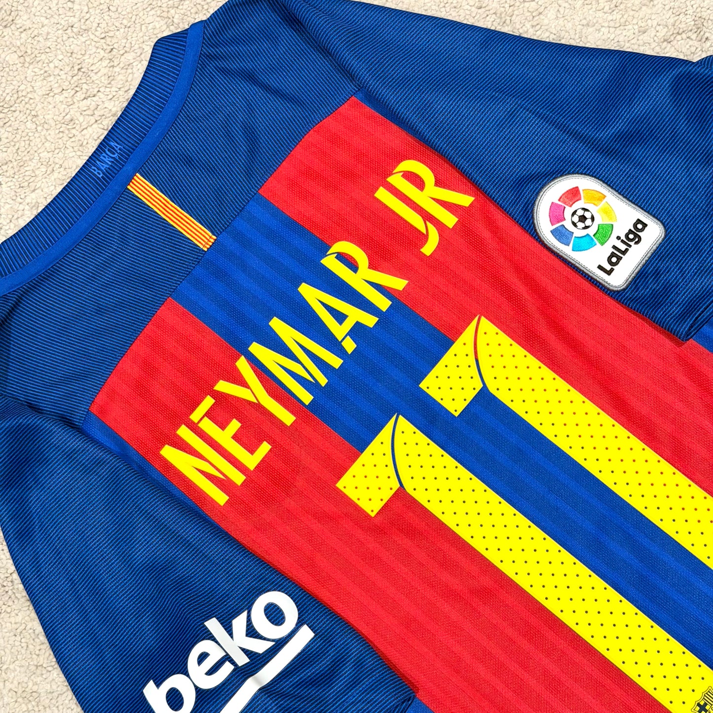 Barcelona 2016/17 home x Neymar Jr #11 (M)