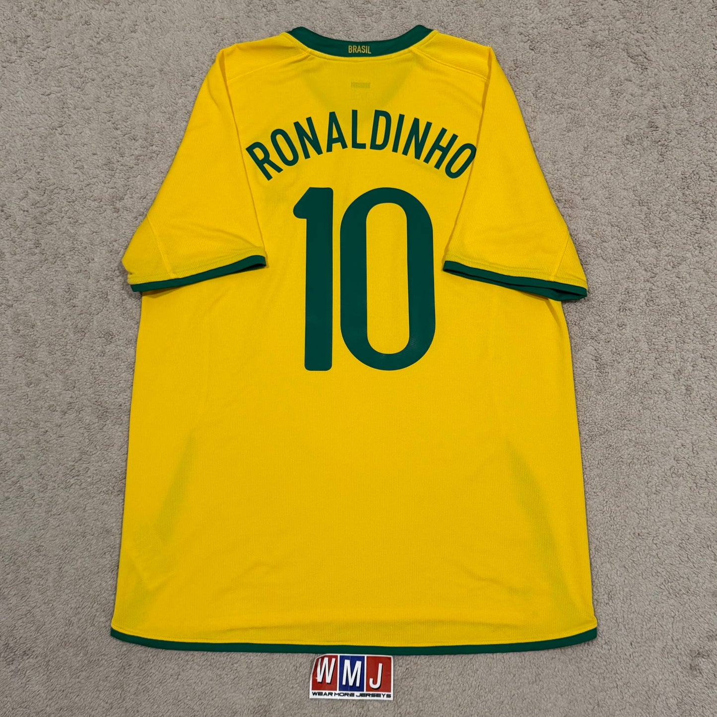Brazil 2008/2009/2010 home x Ronaldinho #10 (L)