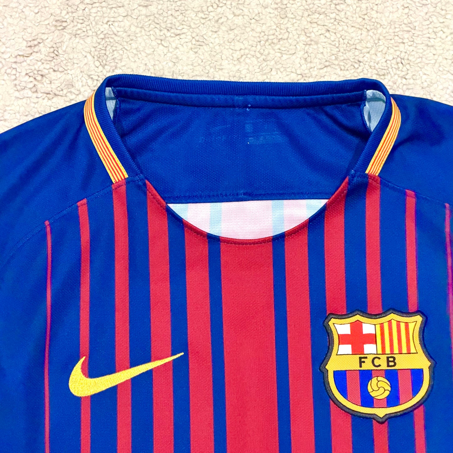 Barcelona 2017/18 home x Andres Iniesta INFINITO SPECIAL EDITION (L)