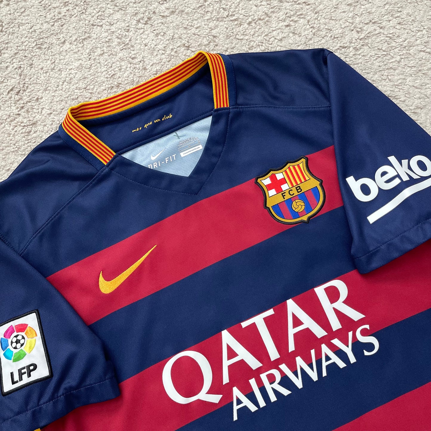 Barcelona 2015/16 home x Neymar Jr #11 (M)