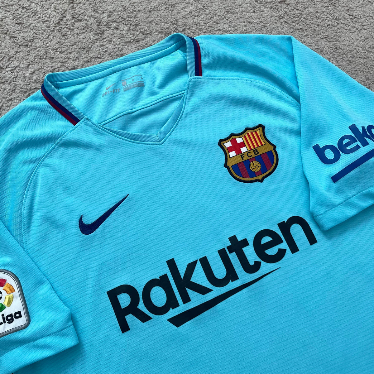 Barcelona 2017/18 away x Messi #10 (L)