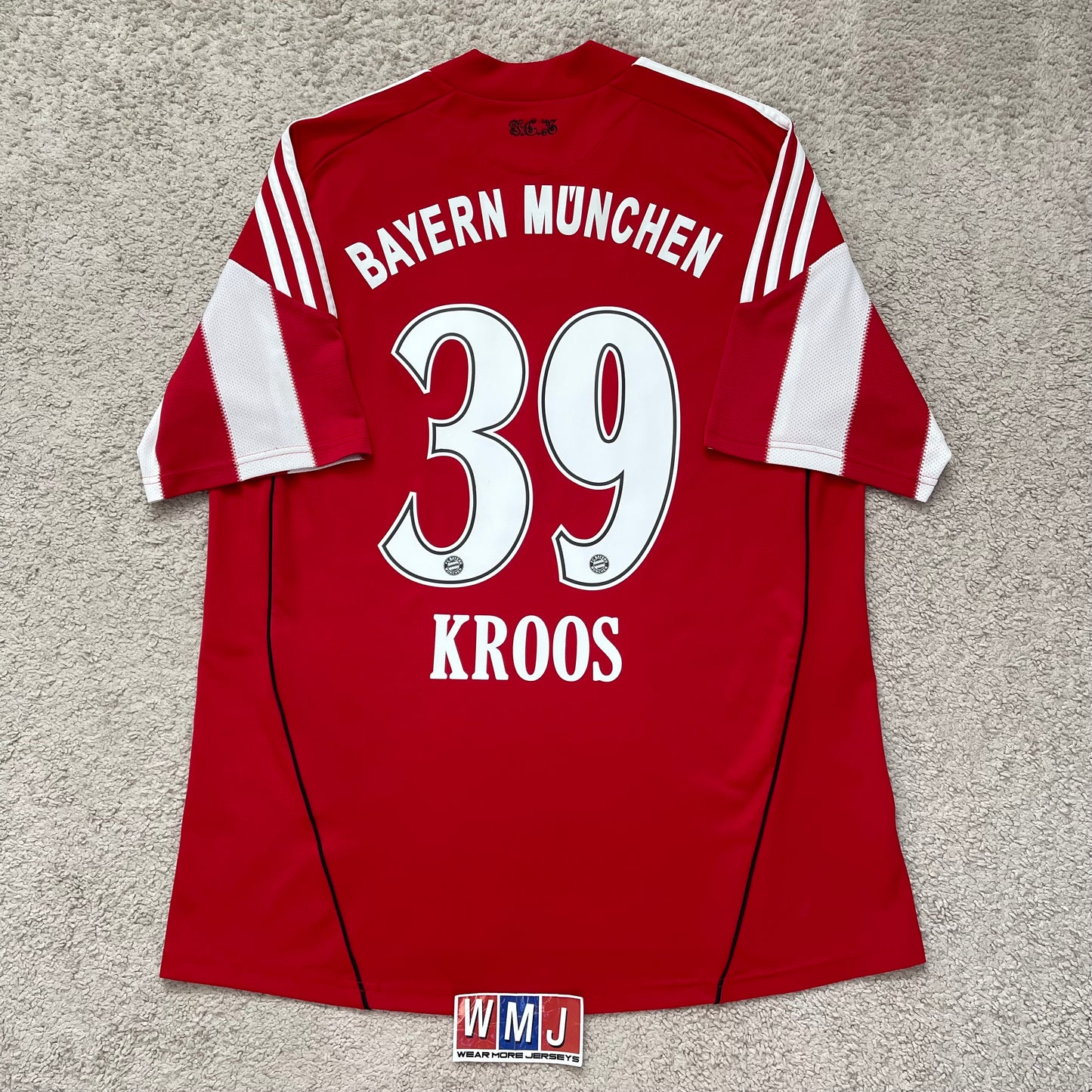 Bayern Munich 2010/11 home x Toni Kroos #39 (L)