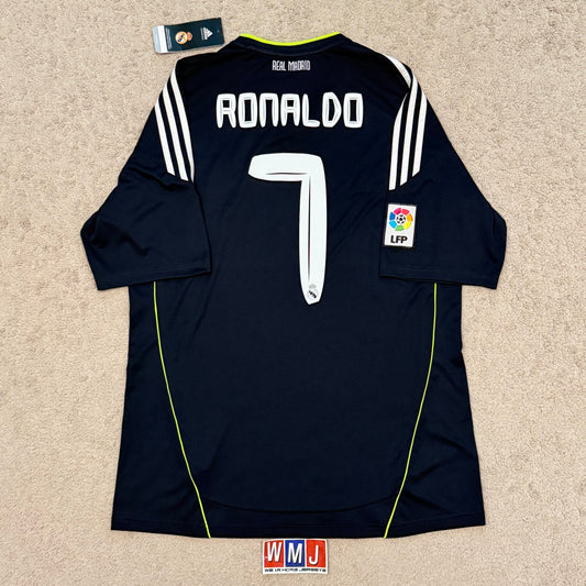 Real Madrid 2010/11 away x Cristiano Ronaldo #7 (L) *BRAND NEW WITH TAGS