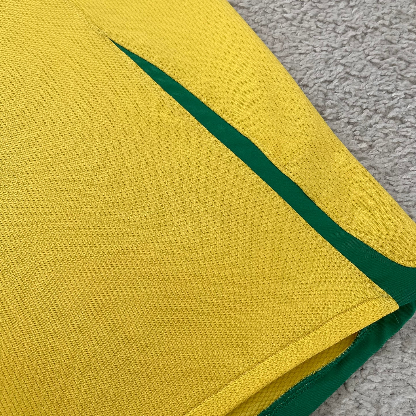 Brazil 2008/2009/2010 home x Ronaldinho #10 (L)