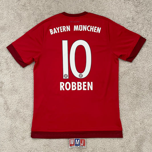 Bayern Munich 2015/16 home x Arjen Robben #10 (L)