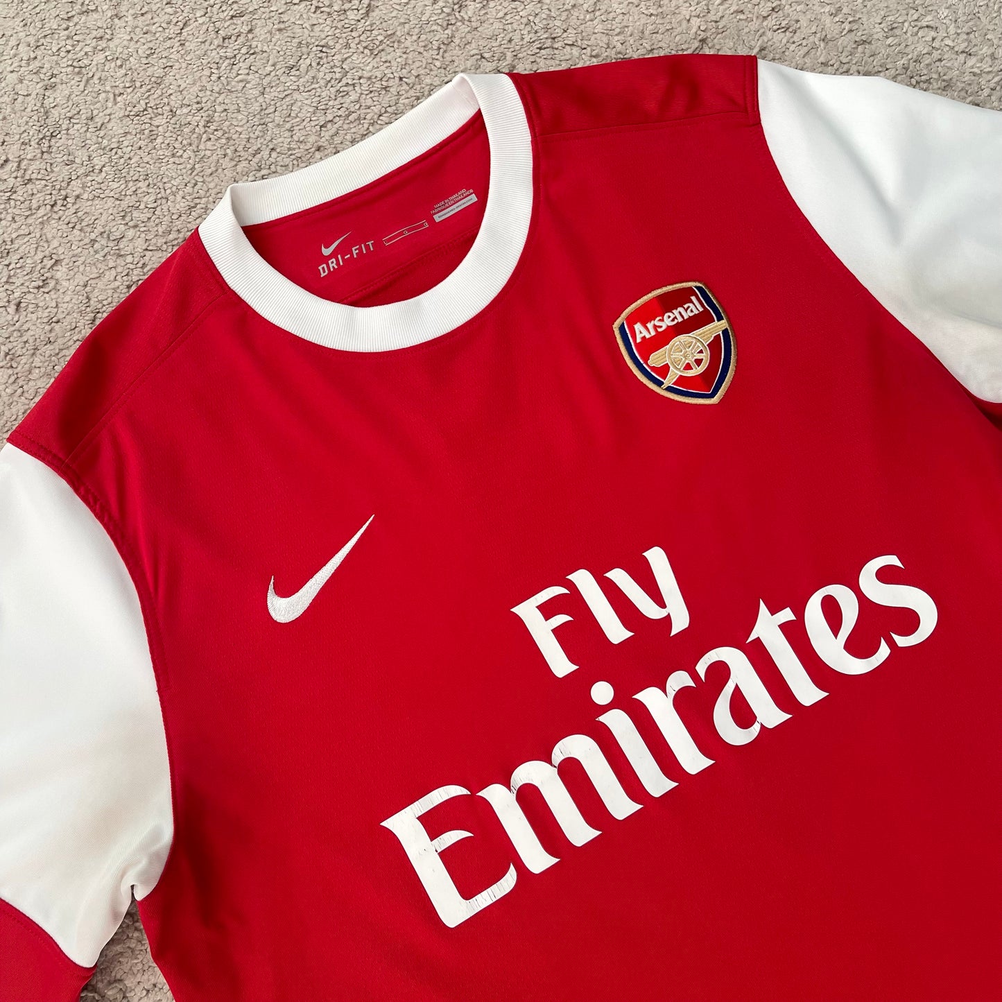 Arsenal 2010/11 home x Carlos Vela #11 (L)