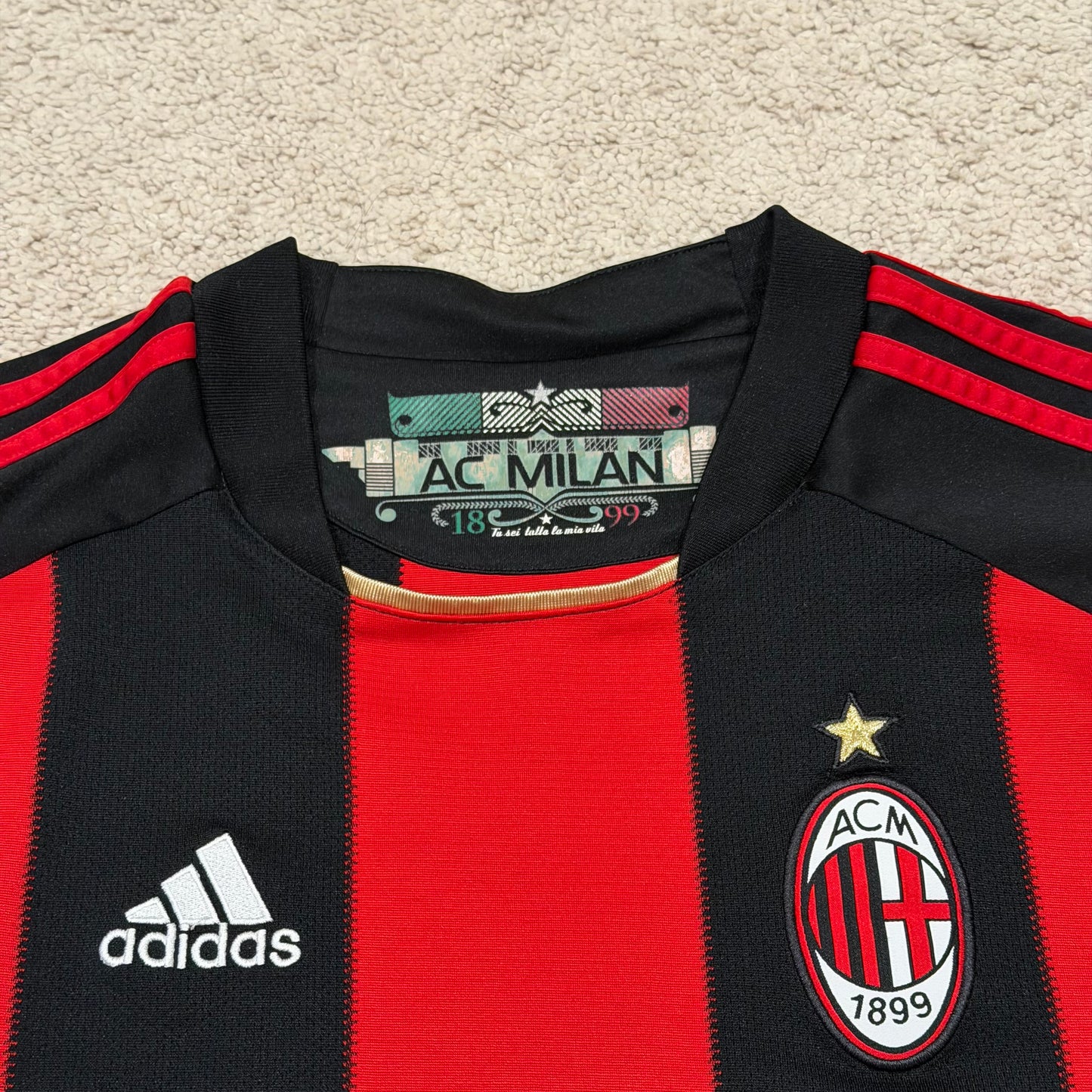 AC Milan 2010/11 home x Ronaldinho #80 (XL)