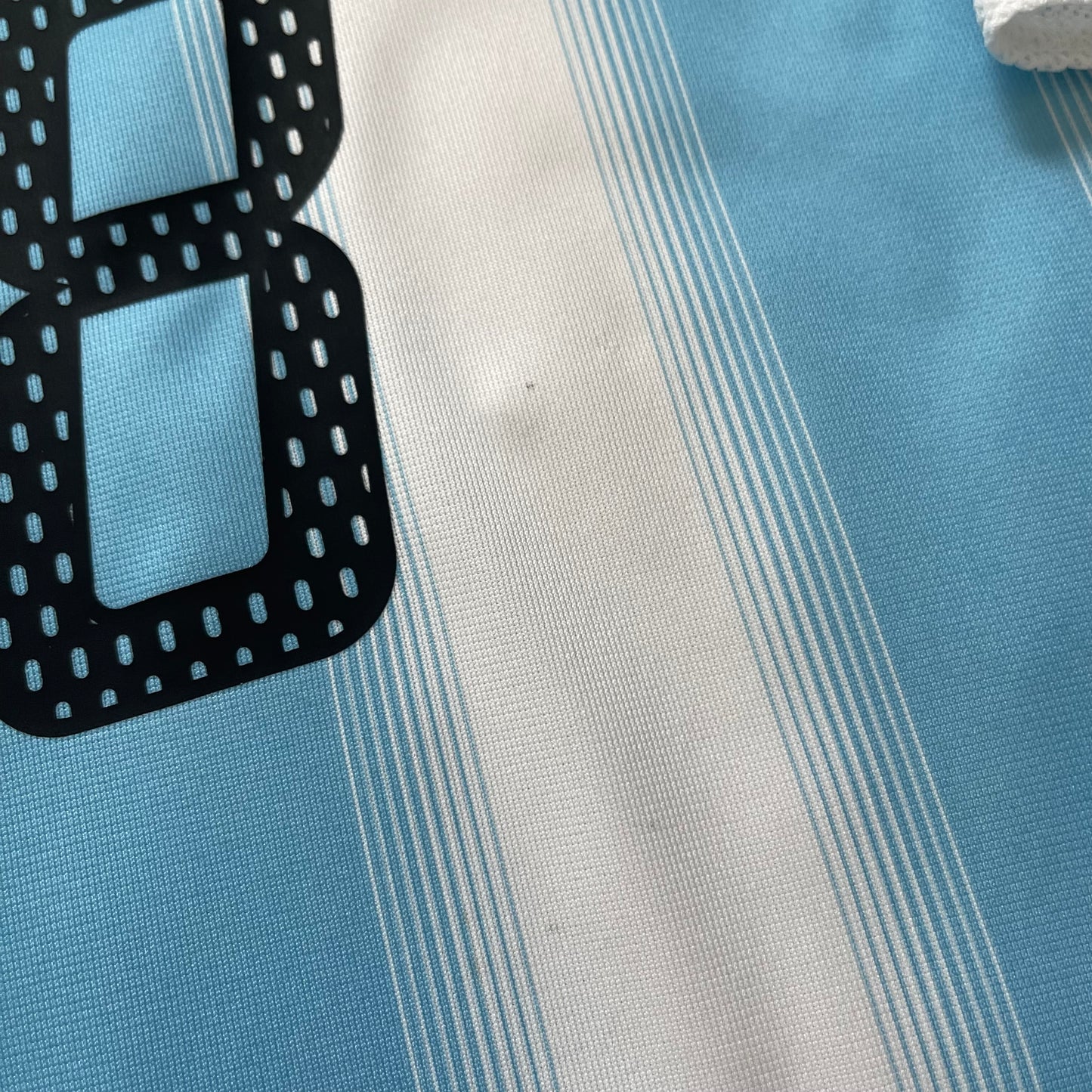 Argentina 2004/05 home x Messi #18 (M)
