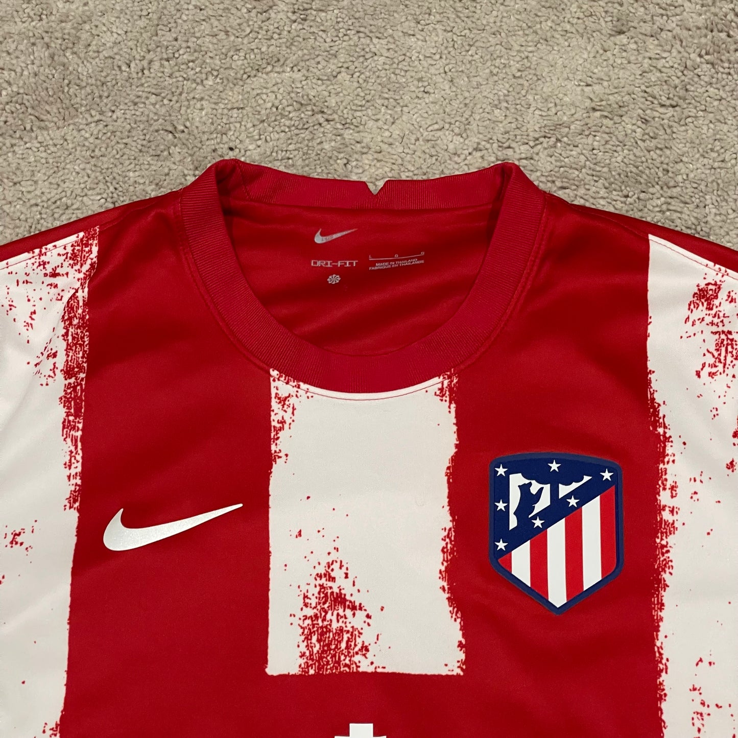 Atletico Madrid 2021/22 home x Antoine Griezmann #8 (L)