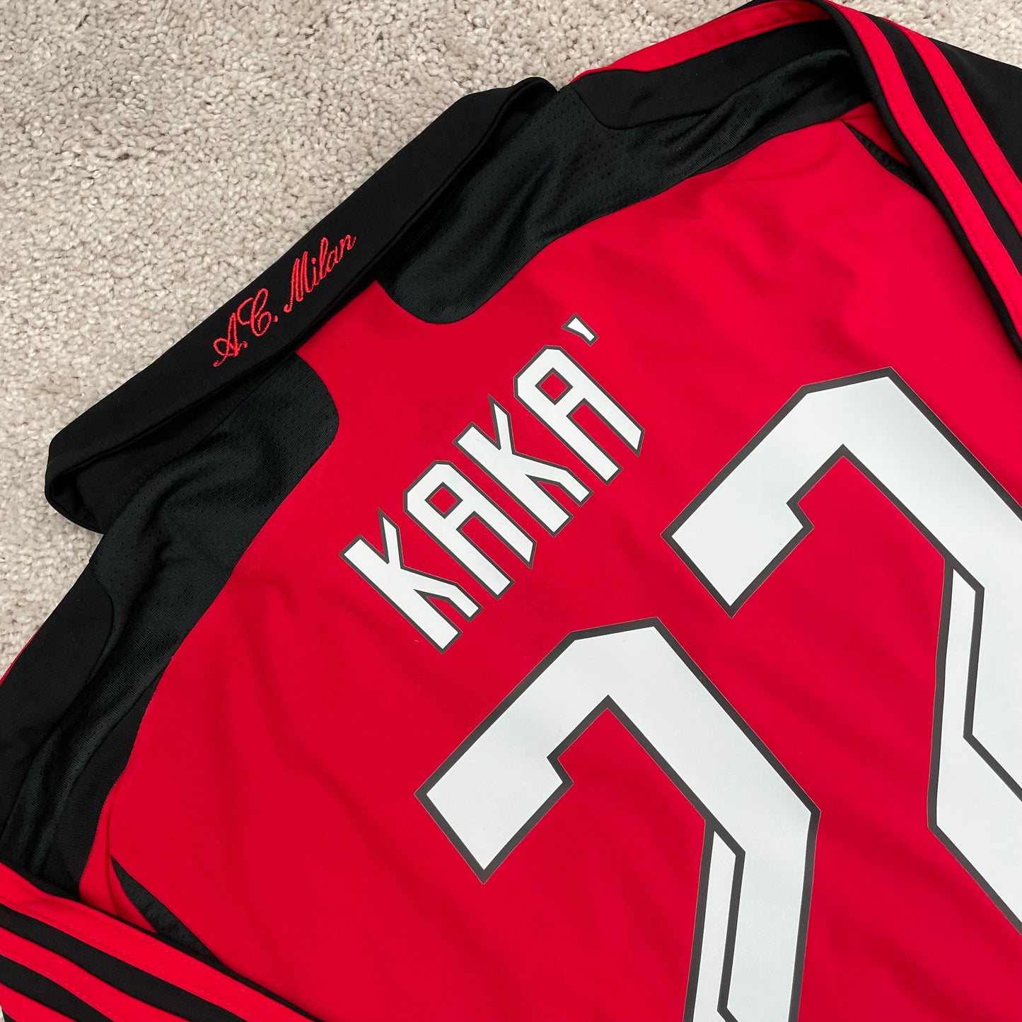 AC Milan 2007/08 home x Ricardo Kaká #22 (L)