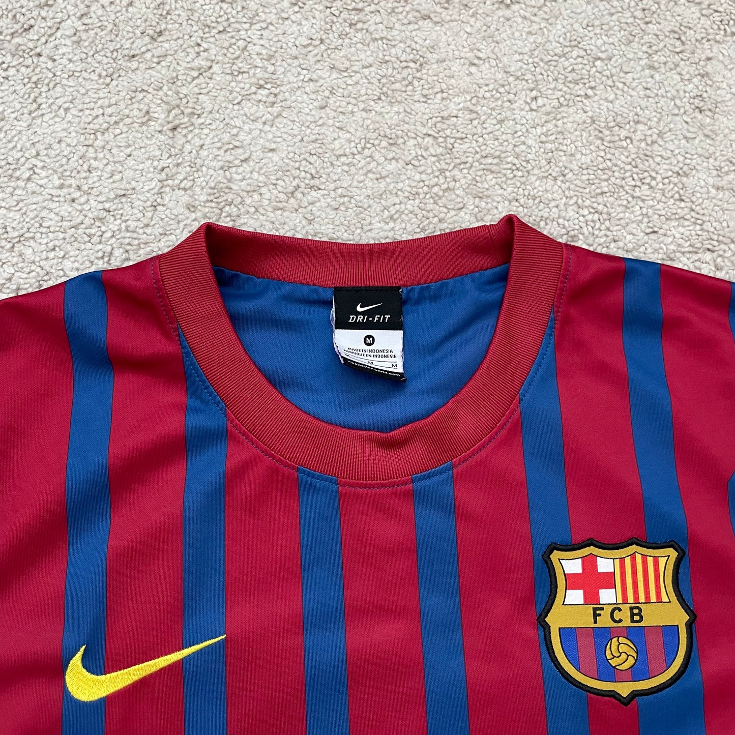 Barcelona 2011/12 home x Andres Iniesta #8 (M)