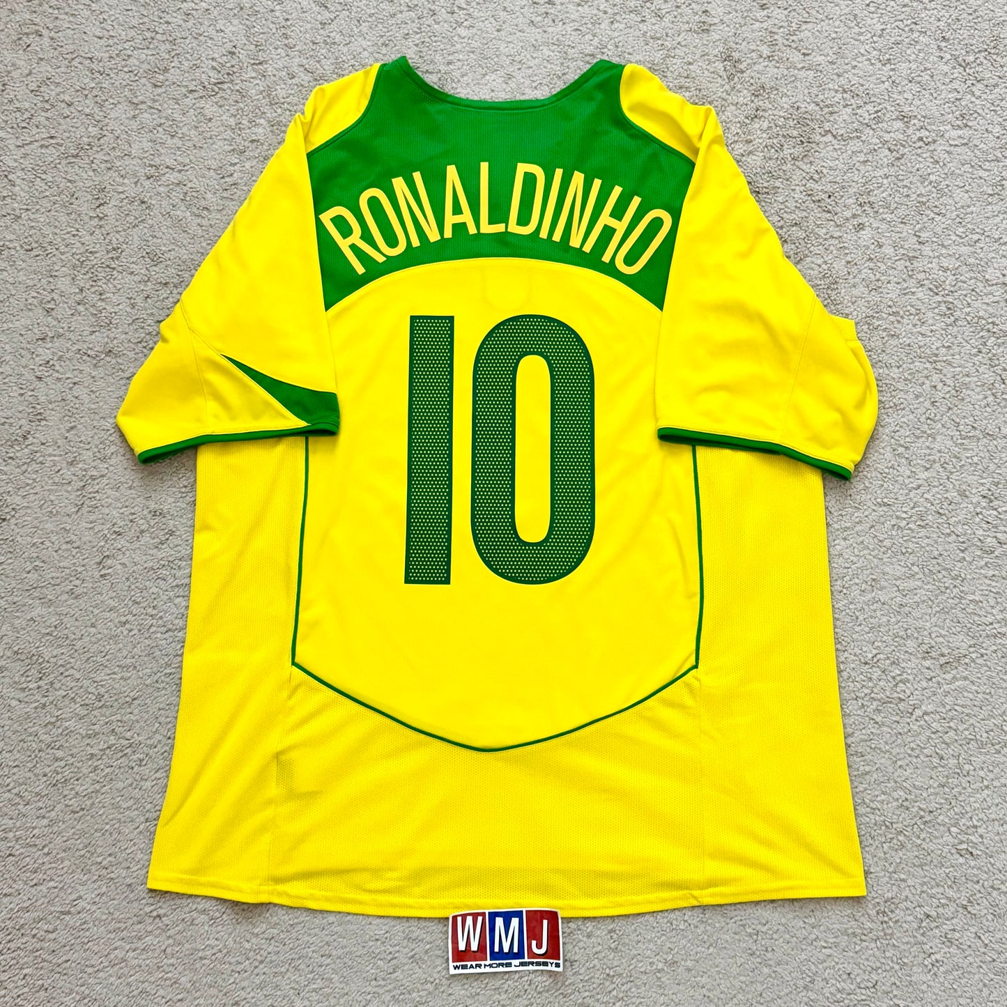Brazil 2004/05 home x Ronaldinho #10 (XL)